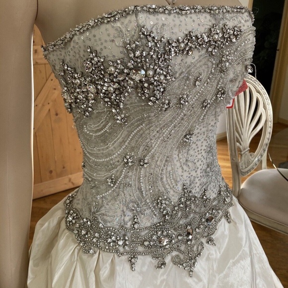 Farage Paris Galaxy New York Amelia European Size 40 - US Size 10 - Ivory Bridal - Picture 3 of 8